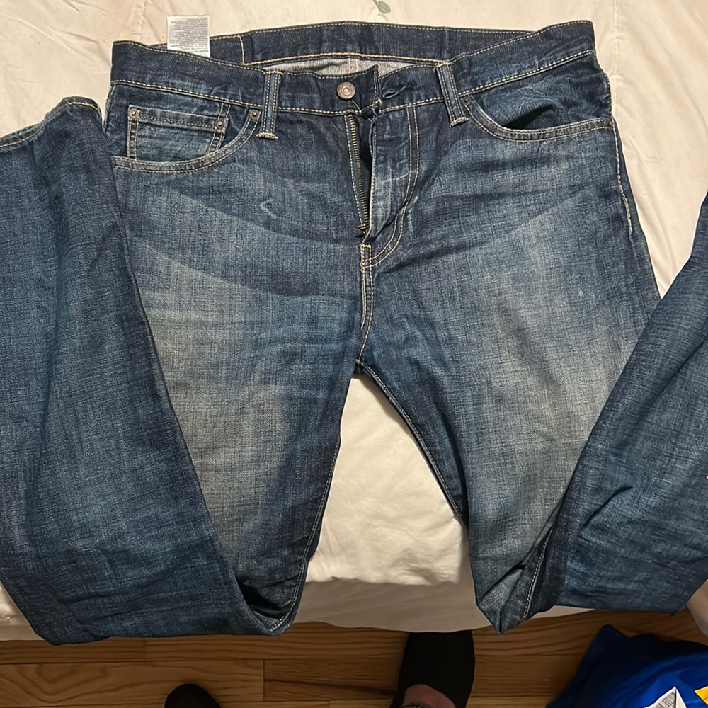 Levi’s jeans 32-32